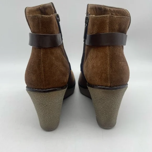 ANDRE ASSOUS Pamie Suede Leather Wedge Booties - Picture 5 of 8